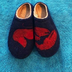 LL Bean lobster Scuff Slippers